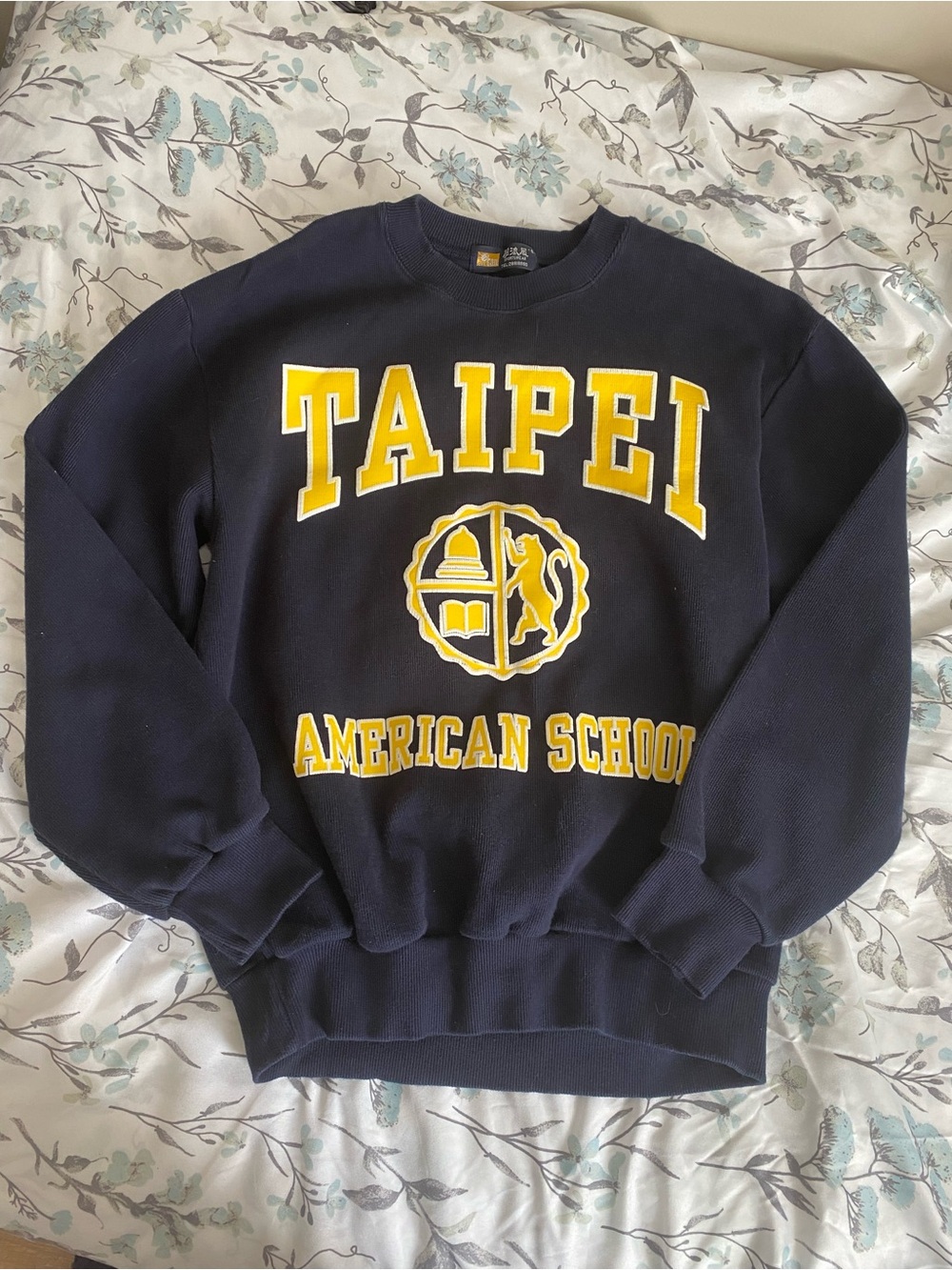 Vintage Taipei American School Navy Crewneck Sweatshirt